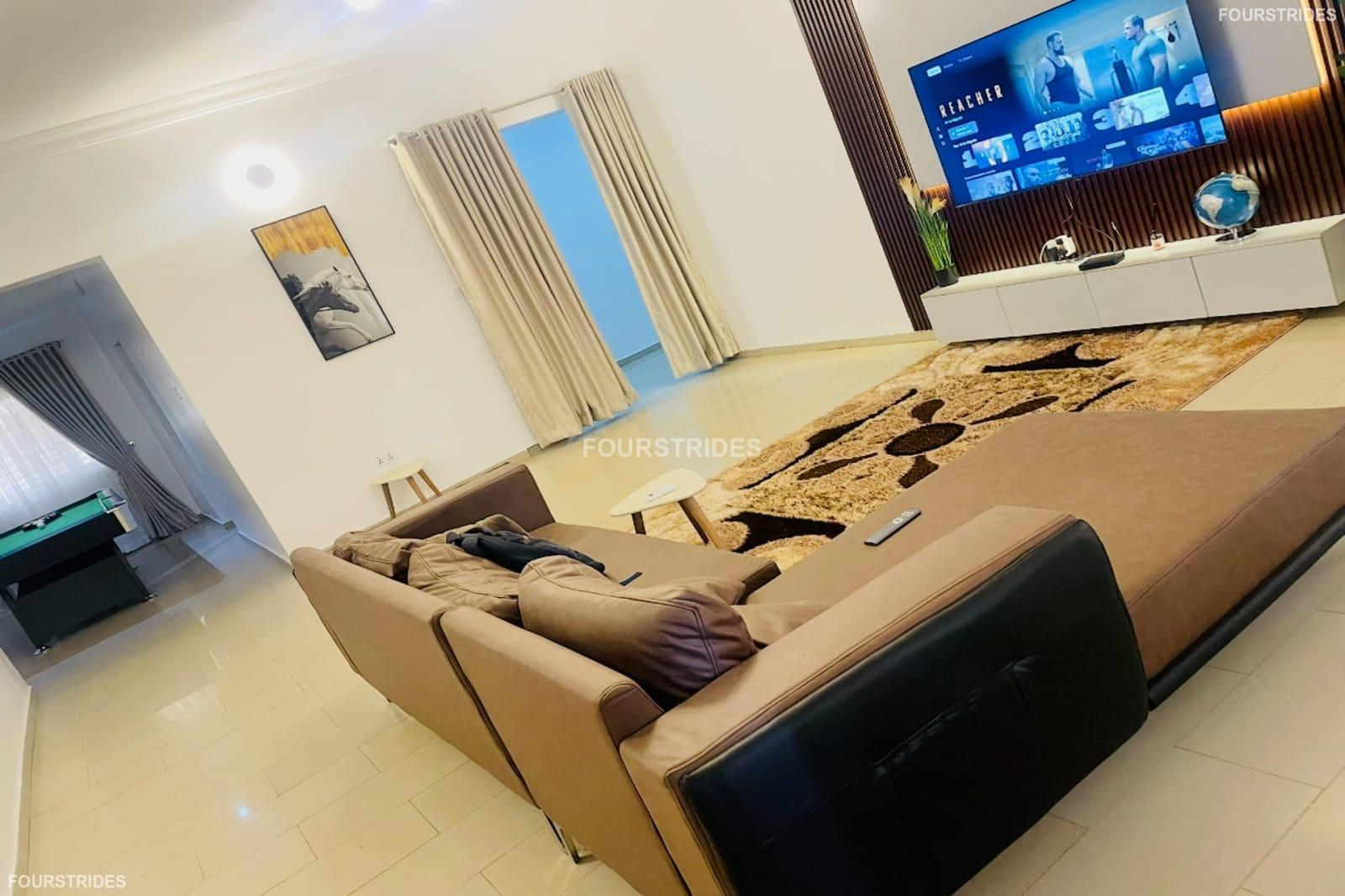 listing card gallery